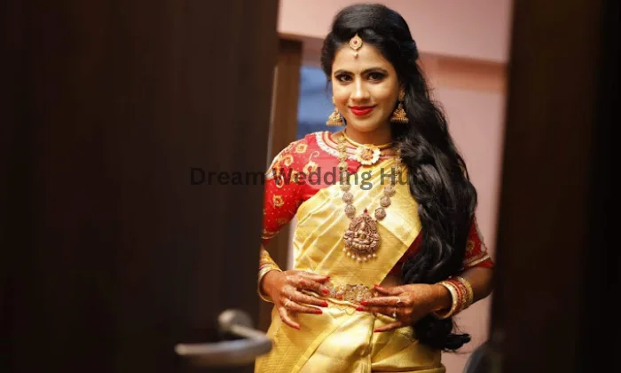 GlamGlitterGloss Makeup